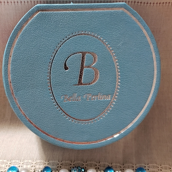 Bella Perlina Turquoise and Pearl Beads Bracelet - Picture 7 of 10